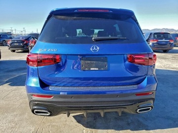 Mercedes GLB 2024 Mercedes-Benz GLB 250 2024 2.0 Benzyna 221KM, zdjęcie 2