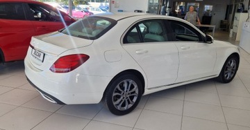 Mercedes Klasa C W205 Limuzyna 180 156KM 2018 Mercedes-Benz Klasa C C180 156KM FV23 W205 1.6 Benzyna 156KM, zdjęcie 9
