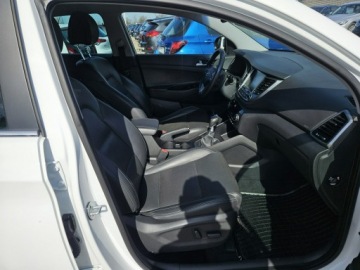 Hyundai Tucson III SUV 1.6 GDI 132KM 2016 Hyundai Tucson 1,6 benzyna 132KM nawigacja kamera, zdjęcie 7