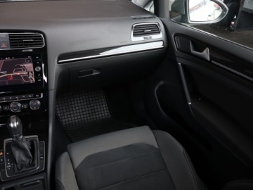 Volkswagen Golf VII Variant 1.4 TSI BlueMotion Technology 125KM 2017 VW Golf 1.4 TSI, Salon Polska, Serwis ASO, zdjęcie 7
