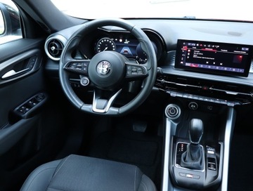 Alfa Romeo Tonale 2023 Alfa Romeo Tonale 1.5T 48V MHEV, Salon Polska, zdjęcie 6