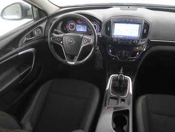 Opel Insignia I Country Tourer 1.6 CDTI Ecotec 136KM 2015 Opel Insignia 1.6 CDTI, Skóra, Navi, Xenon, Klima, zdjęcie 6