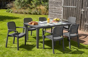 Комплект из стола ФУТУРА и стульев САМАННА на 6 человек. Штабелируемые стулья.