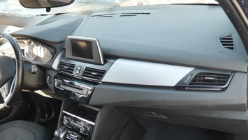 BMW 2 F45 F46 KONZOLA DESKA PÁSY ULOŽENÍ ORIGINÁLNÍ