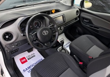 Toyota Yaris III Hatchback 5d Facelifting 2017 1.5 Dual VVT-iE 111KM 2017 Toyota Yaris 1.5 Hybrid 100KM E-CVT Active Kamera SalonPL Serwis FVmarza, zdjęcie 10