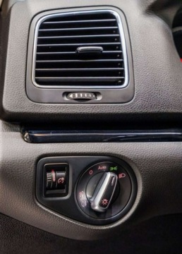 Volkswagen Sharan II Van Facelifting 2.0 TSI 220KM 2016 Volkswagen Sharan 2.0 TSI BMT Highline DSG 2.0 Benzyna 220KM, zdjęcie 35