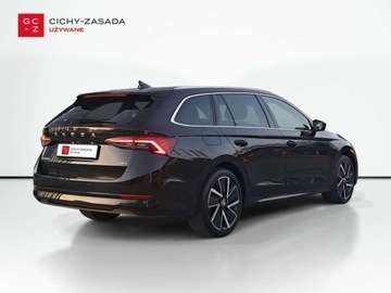 Skoda Octavia IV Scout 2.0 TSI 190KM 2021 Skoda Octavia 2.0 TSI 4x4 Style, Matrix, Panorama, ACC, Ambiente 2.0 190KM, zdjęcie 4