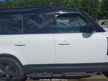 Land Rover Defender IV (L663) 2024 Land Rover Defender 2024 Land Rover Defender 130 P400 S 3.0 Benzyna 395KM, zdjęcie 11