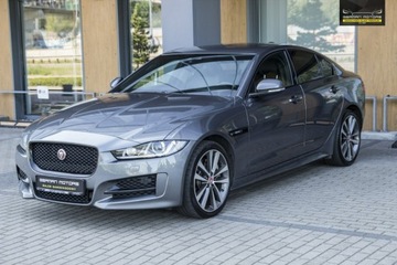 Jaguar XE Sedan Facelifting 2.0 i4P 300KM 2019 Jaguar XE Ledy / Virtual / XDRIVE / FV23%, zdjęcie 10