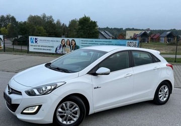 Hyundai i30 II Hatchback 3d 1.6 GDI 135KM 2013 Hyundai i30 Hyundai i30 blue 1.6 GDI YES Gold 1.6 Benzyna 135KM, zdjęcie 4