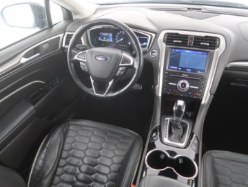 Ford Mondeo V Kombi Facelifting 2.0 Hybrid 187KM 2020 Ford Mondeo 2.0 Hybrid, Automat, Skóra, Navi, zdjęcie 6