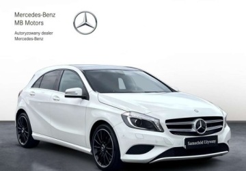 Mercedes Klasa A W176 Hatchback 5d 1.6 180 BlueEFFICIENCY 122KM 2014 Mercedes-Benz Klasa A Salon PL Panorama Czujniki Bi-ksenon Podgrzewane fot, zdjęcie 6