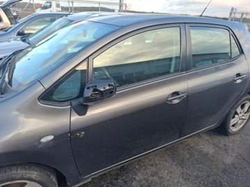 DVEŘE LEVÉ PŘEDNÍ TOYOTA AURIS I 1G3 HB