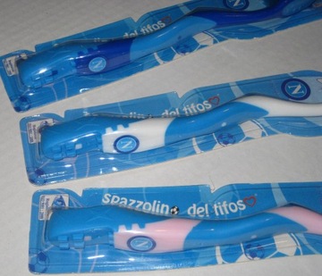 NAPOLI - 3 SZCZOTECZKI DO ZĘBÓW - Z WŁOCH