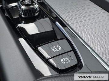 Volvo XC60 II 2025 Volvo XC 60 B5 B AWD Plus Dark | Serwis ASO | Harm, zdjęcie 22