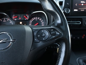 Opel Combo E Kombivan 1.2 Turbo 110KM 2019 Opel Combo 1.2 Turbo, Salon Polska, Serwis ASO, zdjęcie 16