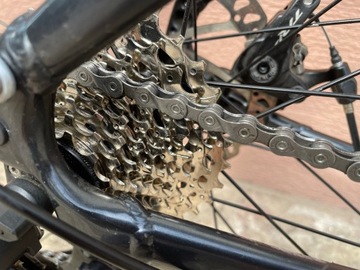 Гравийный шоссейный велосипед Giant Anyroad, Shimano Sora