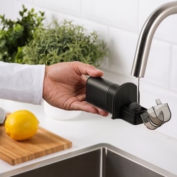 ТОЧИЛКА НОЖЕЙ FISKARS Roll Sharp 857000