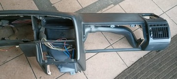 DESKA KOKPIT VW PASSAT B3 STAV MOC PĚKNÝ