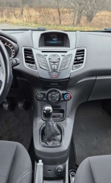 Ford Fiesta VII Hatchback 3d Facelifting 1.25 82KM 2016 Ford Fiesta 1.25 82 Klima Grzane Fotele Grzana Szyba Przod Model 2017 1.2, zdjęcie 22