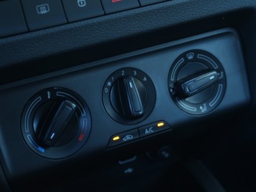 Skoda Fabia III Kombi Facelifting 1.0 TSI 95KM 2021 Skoda Fabia 1.0 TSI, Salon Polska, 1. Właściciel, zdjęcie 14