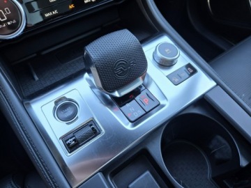 Jaguar F-Pace SVR Facelifting 5.0P V8 550KM 2022 Jaguar F-PACE SVR 5.0 V8 Supercharged 550 KM. FV23, zdjęcie 28