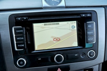 Volkswagen Passat B7 Variant 2.0 TDI CR DPF BlueMotion 140KM 2012 Volkswagen Passat 2.0Tdi 140KM Navi Klimatronik, zdjęcie 19