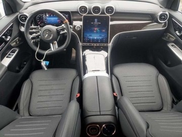 Mercedes GLC C254/X254 Coupe 2.0 300 258KM 2024 Mercedes-Benz GLC www.copart.comlot58828925 2.0 Benzyna 258KM, zdjęcie 7
