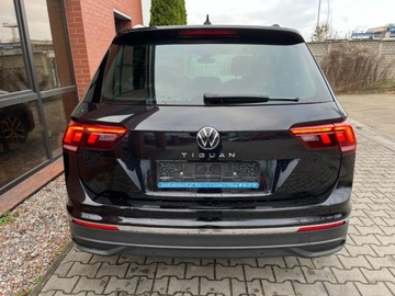 Volkswagen Tiguan II SUV Facelifting 1.5 TSI 150KM 2021 Volkswagen Tiguan 1.5 benzyna 150 KM 6 biegow zadbany mozliwa zamiana, zdjęcie 3