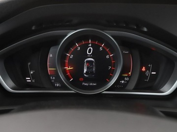 Volvo V40 II Cross Country Facelifting 2.0 T4 190KM 2017 Volvo V40 full LED jasne skóry klima auto, zdjęcie 21