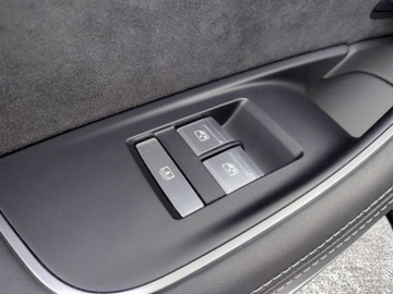 Audi A8 D5 S8 Facelifting 4.0 TFSI 571KM 2022 Audi S8 Audi S8 TFSI 571KM Tiptronic 4.0 Benzyna 571KM, zdjęcie 33