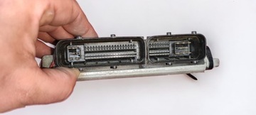 D11 JEDNOTKA ŘÍZENÍ MOTORU SKODA FABIA MK1 OE 036906034KE