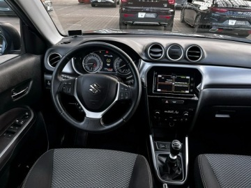 Suzuki Vitara III SUV Facelifting 1.4 BoosterJet 140KM 2019 Suzuki Vitara LED+NAVI GWAR. I-wł Kraj bezwypad, zdjęcie 13