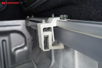 Кузов с жесткой крышей - Toyota REVO Варшава