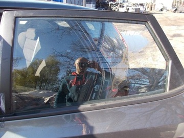 HYUNDAI I30 HB SKLO (OKNO) DVEŘE LEVÝ ZADNÍ 2007-12R