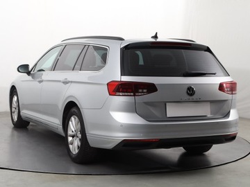 Volkswagen Passat B8 Variant Facelifting 2.0 TDI SCR 150KM 2021 VW Passat 2.0 TDI, Salon Polska, 1. Właściciel, zdjęcie 3