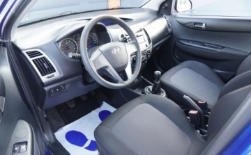 Hyundai i20 I Hatchback 5d Facelifting 1.2 DOHC 85KM 2013 Hyundai i20 Bezwypadkowy Serwisowany 1-Wlasciciel Klimatyzacja Po Lift Pie, zdjęcie 6