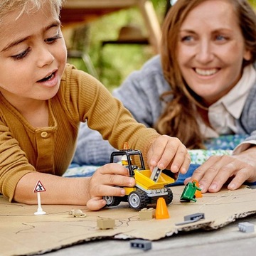 LEGO CITY: Машина для дорожных работ (60284)