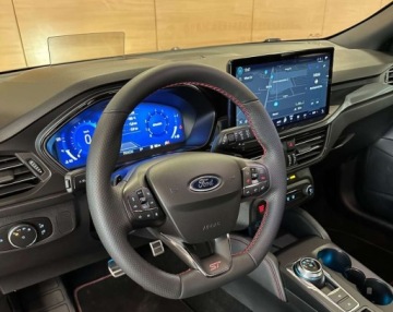 Ford Focus IV Hatchback ST Facelifting 2.3 EcoBoost 280KM 2024 Ford Focus STx 280 KM Salon Polska ASO FV23 R-CARS Warszawa 2.3 Benzyna, zdjęcie 13
