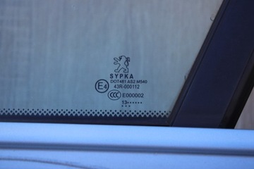 DVEŘE LEVÝ PŘEDNÍ PEUGEOT 508 I KLXD