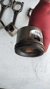 ПОРШНИ С ШАТУНАМИ AUDI 80 B4 2.0 ABT 90 л.с.