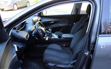 Peugeot 5008 II Crossover 1.6 BlueHDI 120KM 2018 Peugeot 5008 Zarejestrowany Bezwypadkowy 1.6 Diesel 120KM, zdjęcie 12