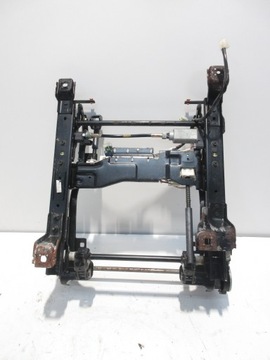 MITSUBISHI PAJERO III 5D 99-06 SKŘÍŇKA SEDADLA MOTOREK LEVÝ PŘEDNÍ