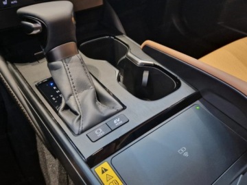 Lexus ES VII (XV70) Sedan Facelifting 300h 218KM 2025 LEXUS ES 300h Business Edition 2.5 E-CVT Sedan 218KM 2025, zdjęcie 10