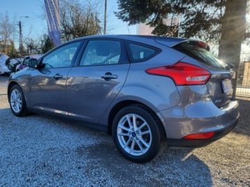 Ford Focus III Hatchback 5d facelifting 1.6 Ti-VCT 125KM 2015 Ford Focus 1.6 125 KM 100% Przebieg Dekra, zdjęcie 6