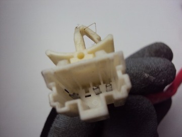 MECHANIZMUS OKNO PRAVÝ PŘEDNÍ MITSUBISHI PAJERO