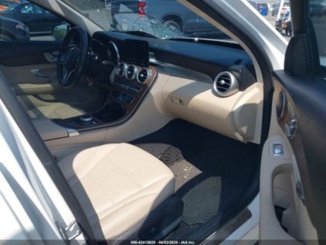 Mercedes Klasa C W205 2019 Mercedes-Benz Klasa C 2019 MERCEDES-BENZ C 300 4MATIC 2.0 Benzyna 255KM, zdjęcie 14