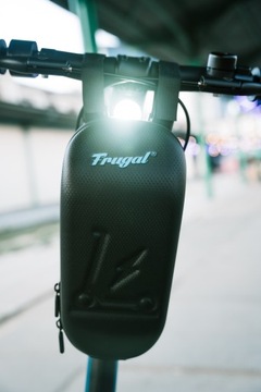 Экономичная сумка на руль электронного самоката