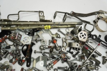 KAWASAKI ZZR-1400 16-20 БОЛТЫ ВИНТЫ