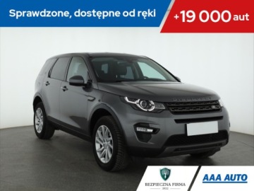 Land Rover Discovery Sport SUV 2.0 TD4 180KM 2017 Land Rover Discovery Sport TD4, Salon Polska